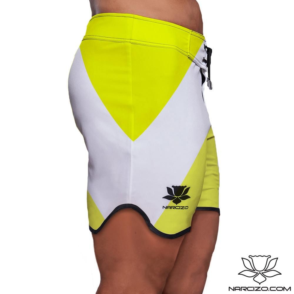 BRIGHT YELLOW COVE 17