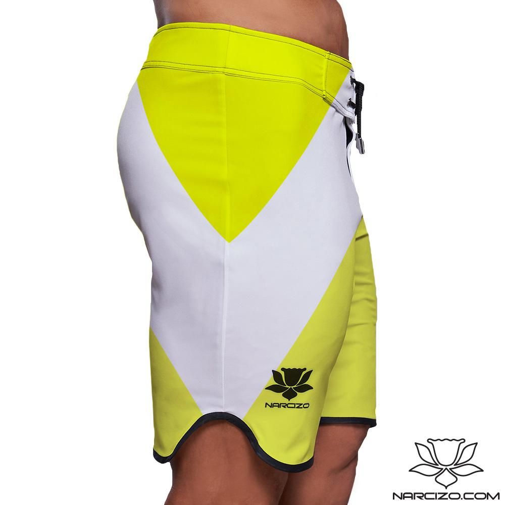 BRIGHT YELLOW COVE 19